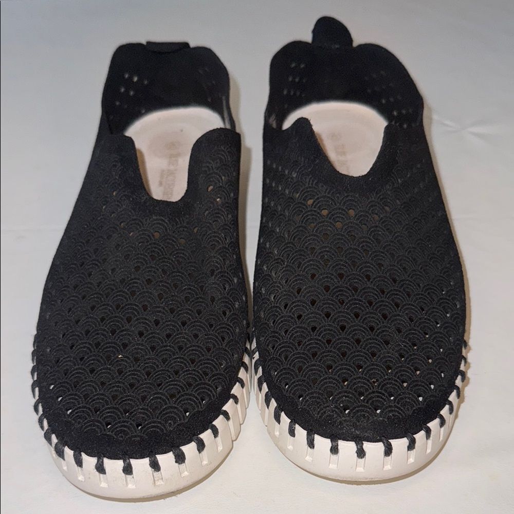 Women’s Ilse Jacobsen Tulip Flats, Size 40
